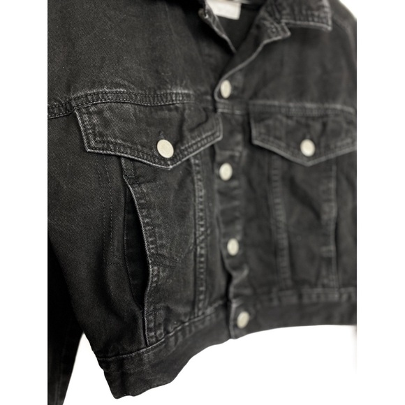 H&M Oversized Cropped Black Denim Jean Jacket - Size XS - Picture 3 of 6